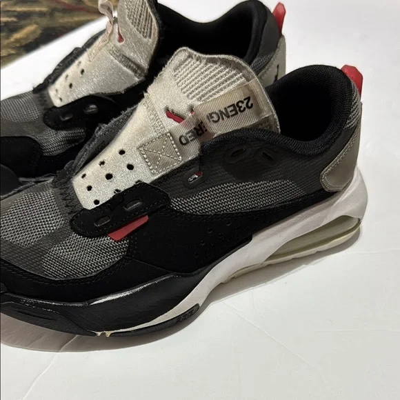 Boys Jordan Black and Gray Athletic Shoes - Picture 6 of 8